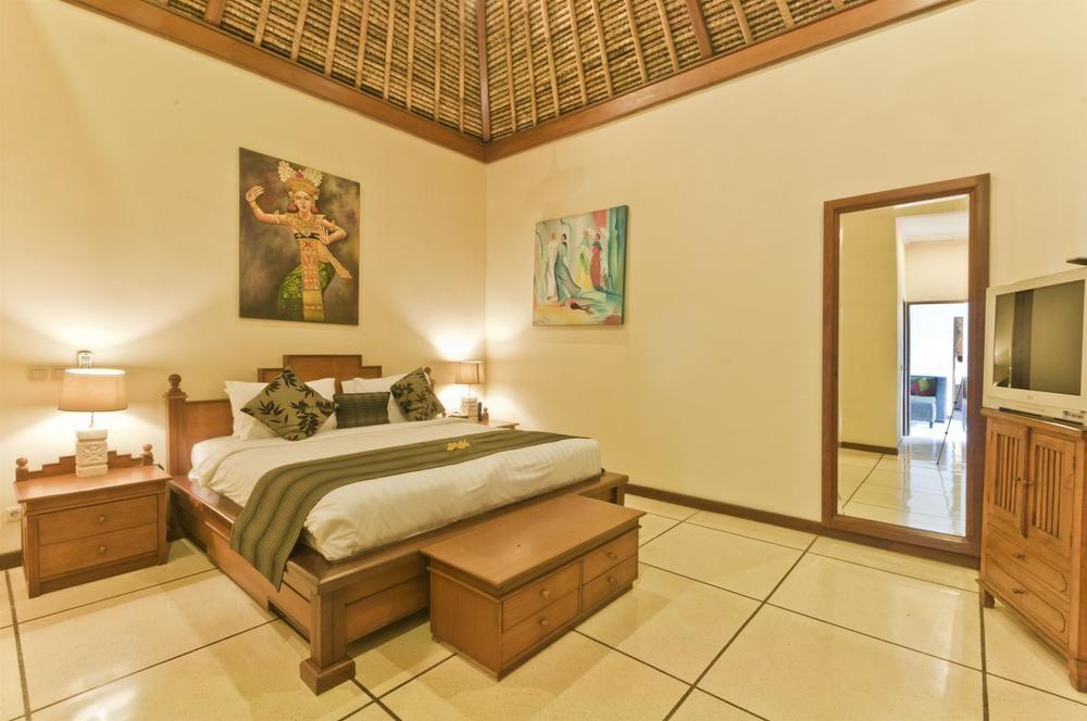 Villa Krisna Seminyak Exteriör bild